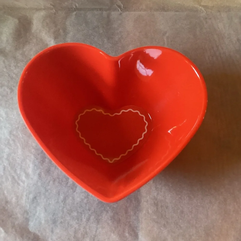 Pillowfort red heart